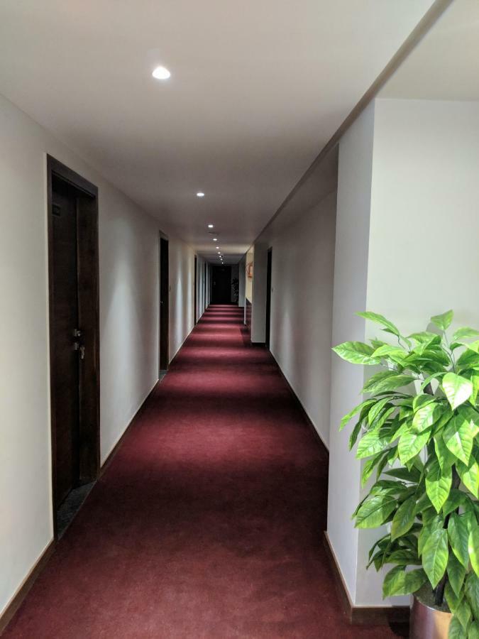 Hotel Avaante Ahmedabad Formerly Known As The Orchid Hotel Kültér fotó