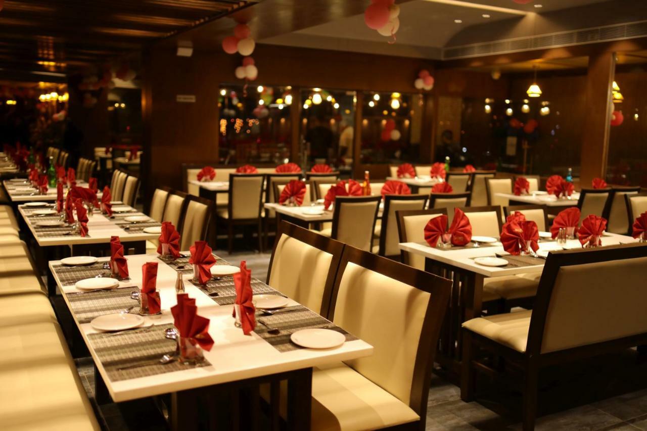 Hotel Avaante Ahmedabad Formerly Known As The Orchid Hotel Kültér fotó