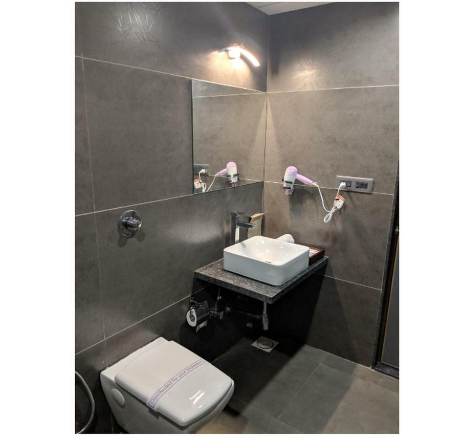 Hotel Avaante Ahmedabad Formerly Known As The Orchid Hotel Kültér fotó